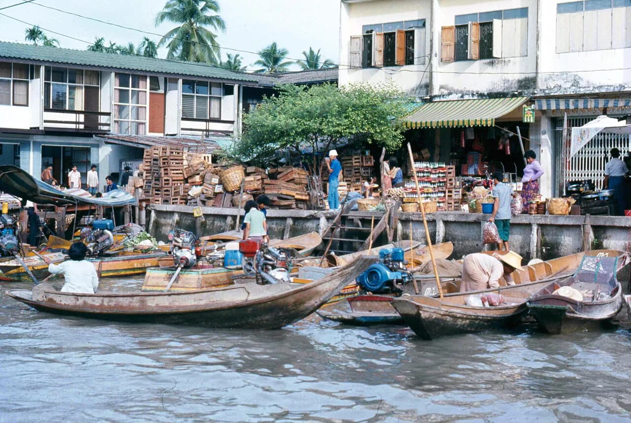Floating Market Bangkok with Kids: Which One Fits Your Family?