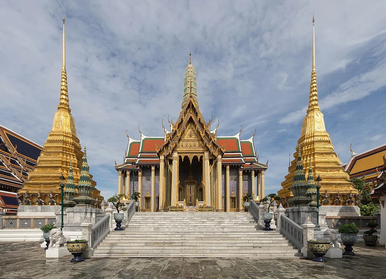 Bangkok with Kids: 8 Best Things to Do (2026 Family Guide)
