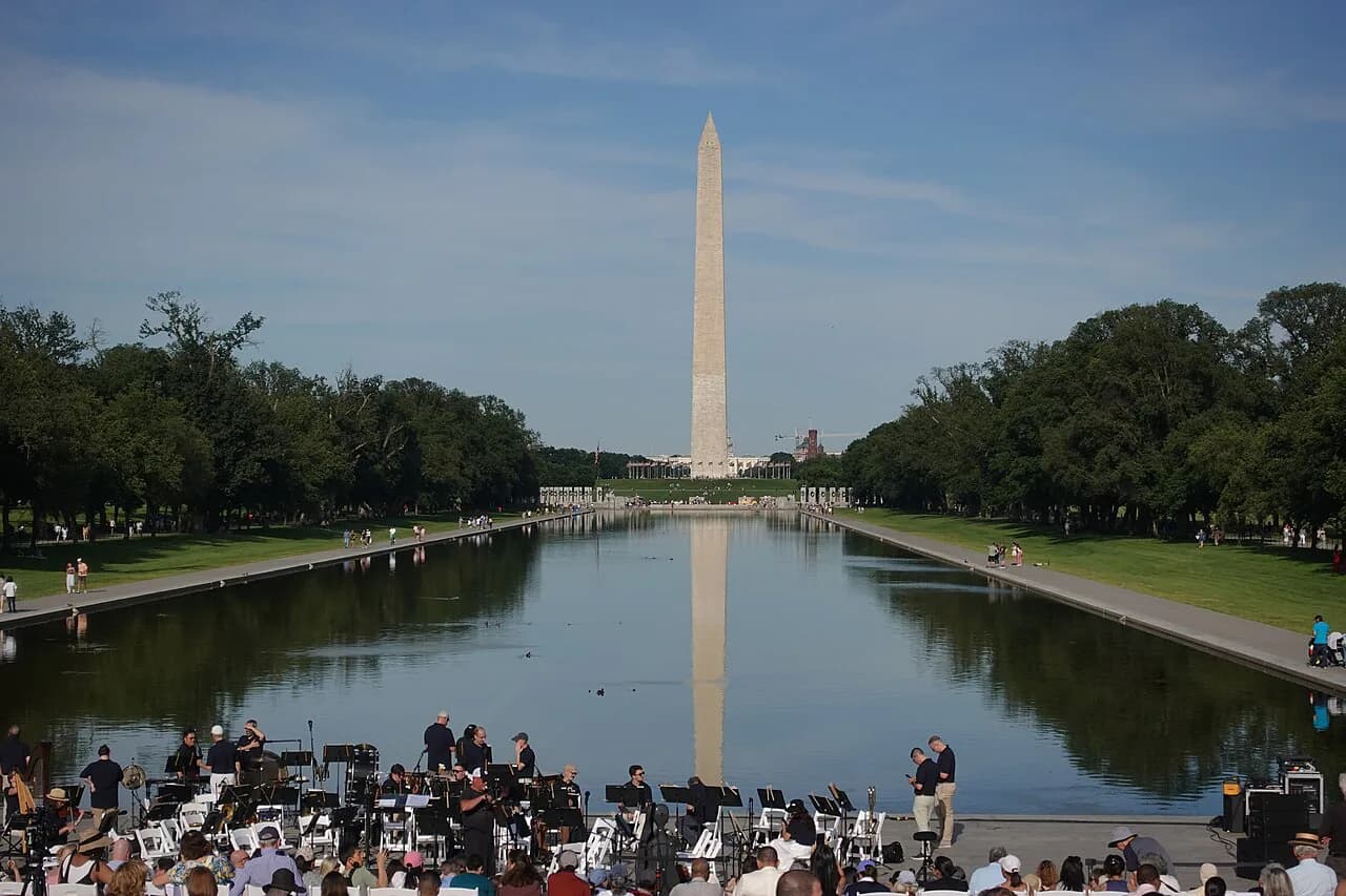 Washington DC Monuments with Kids: A Stress-Free Family Guide (2026)