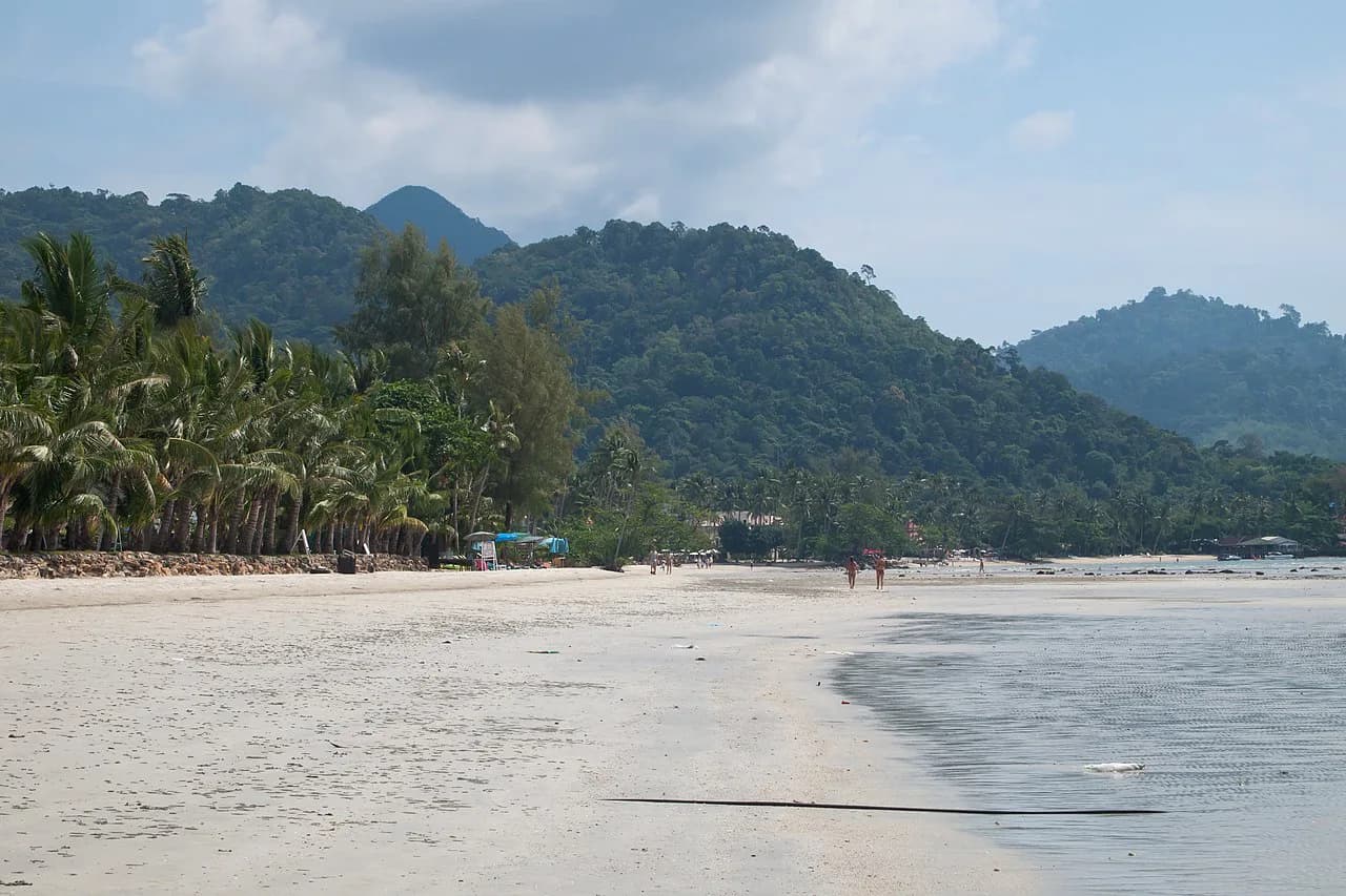 Koh Chang with Kids: A Family Guide (2026)