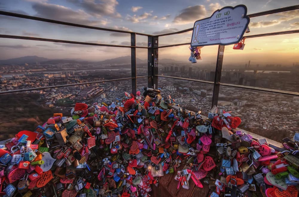 Namsan Seoul Tower With Kids: Cable Car, Costs & Timing Guide (2026)