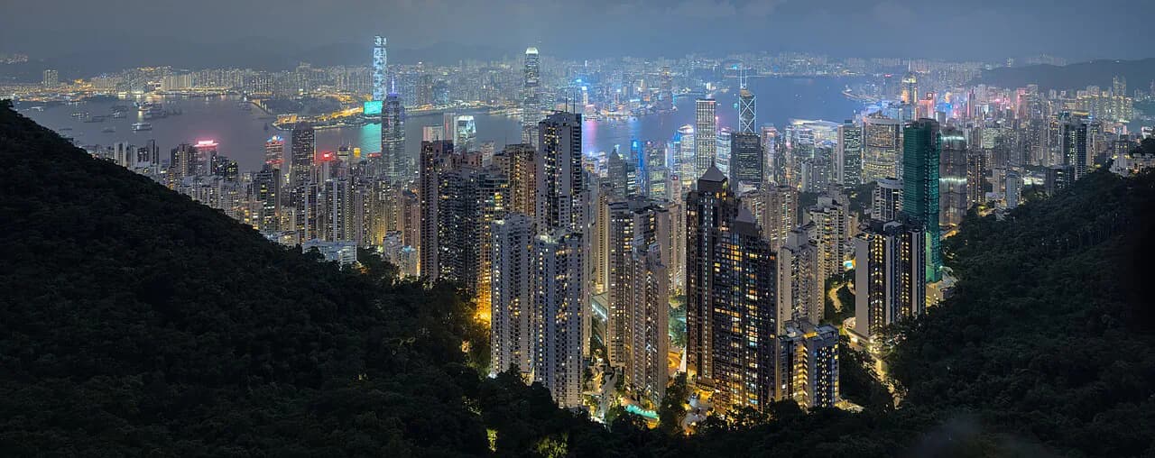 Victoria Peak With Kids: A Parent's Guide to the Tram, Playgrounds & Views