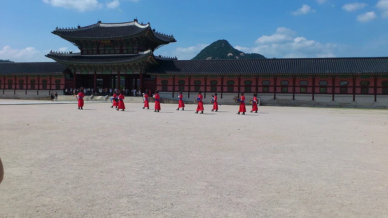 Seoul on a Budget with Kids: 2026 Family Savings Guide