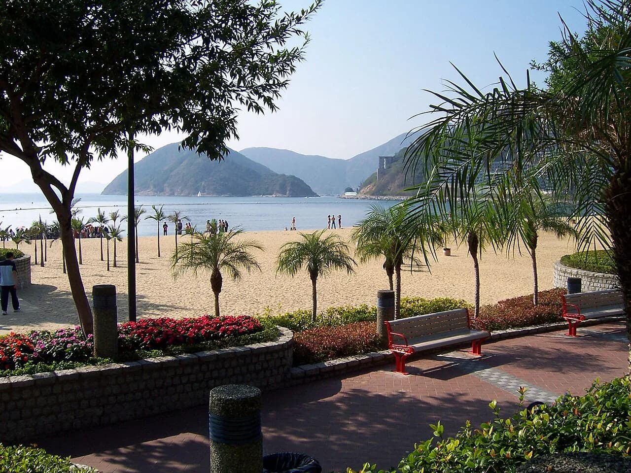 Stanley and Repulse Bay with Kids: The Ultimate Southside Day Trip Guide