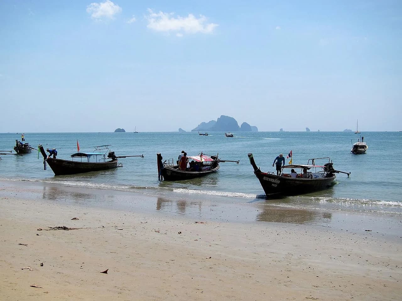 Thailand With Kids: 6 Best Bangkok-Plus-One Family Routes (2026)