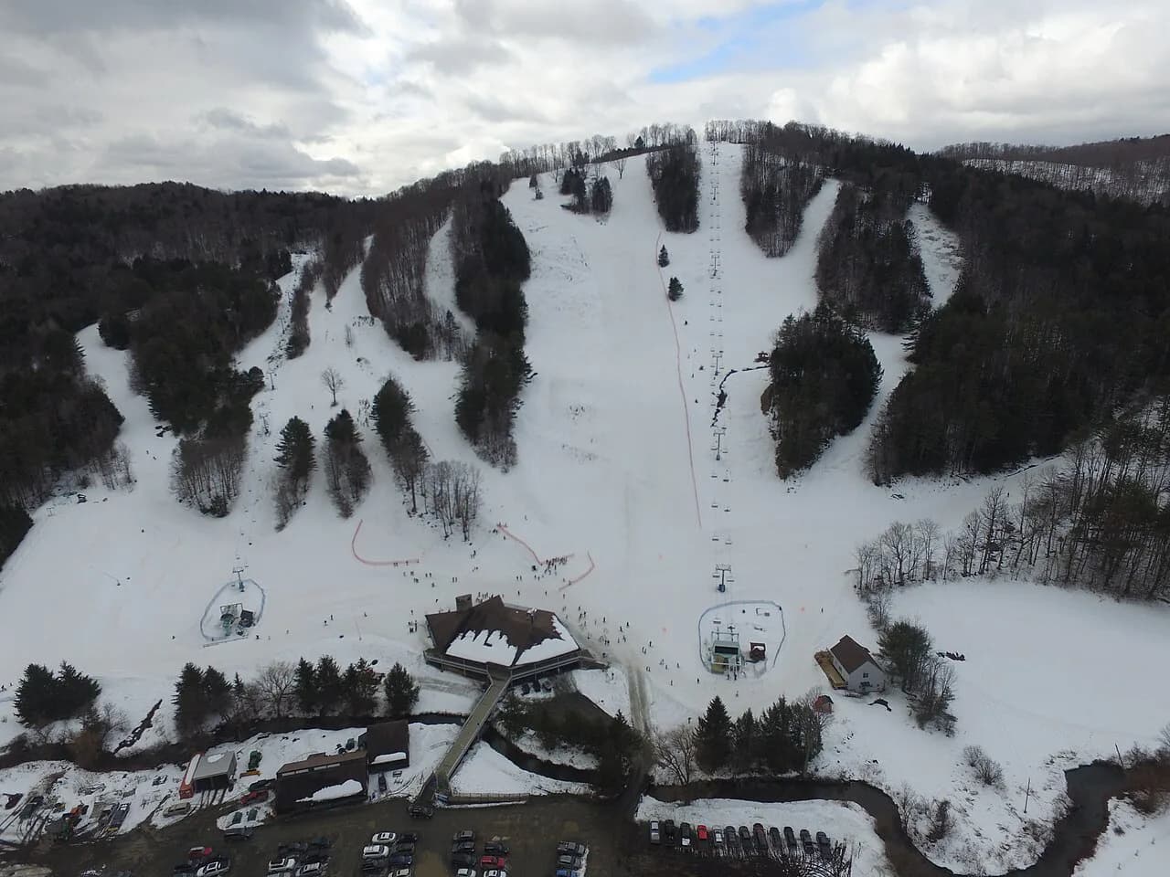 Vermont Ski Resorts for Families: 2026 Guide to Smugglers' Notch, Okemo, Stowe & More