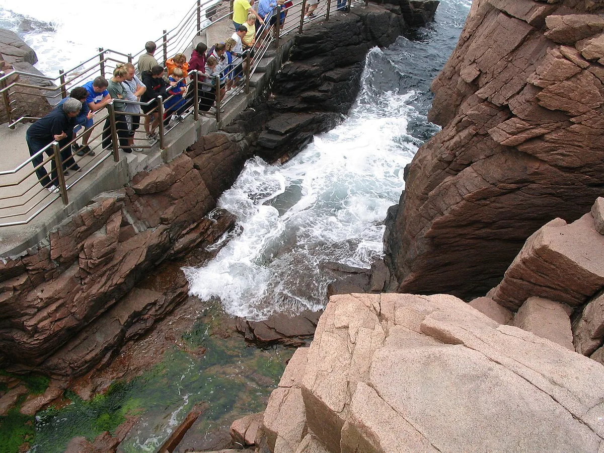 Jordan Pond and the Bubbles mountains in Acadia National Park — 1