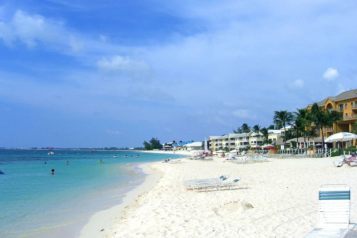 Resorts on Seven Mile Beach Grand Cayman — 2