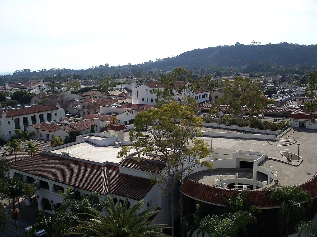 USA-Santa Barbara-View from County Courthouse Tower-8 — 2