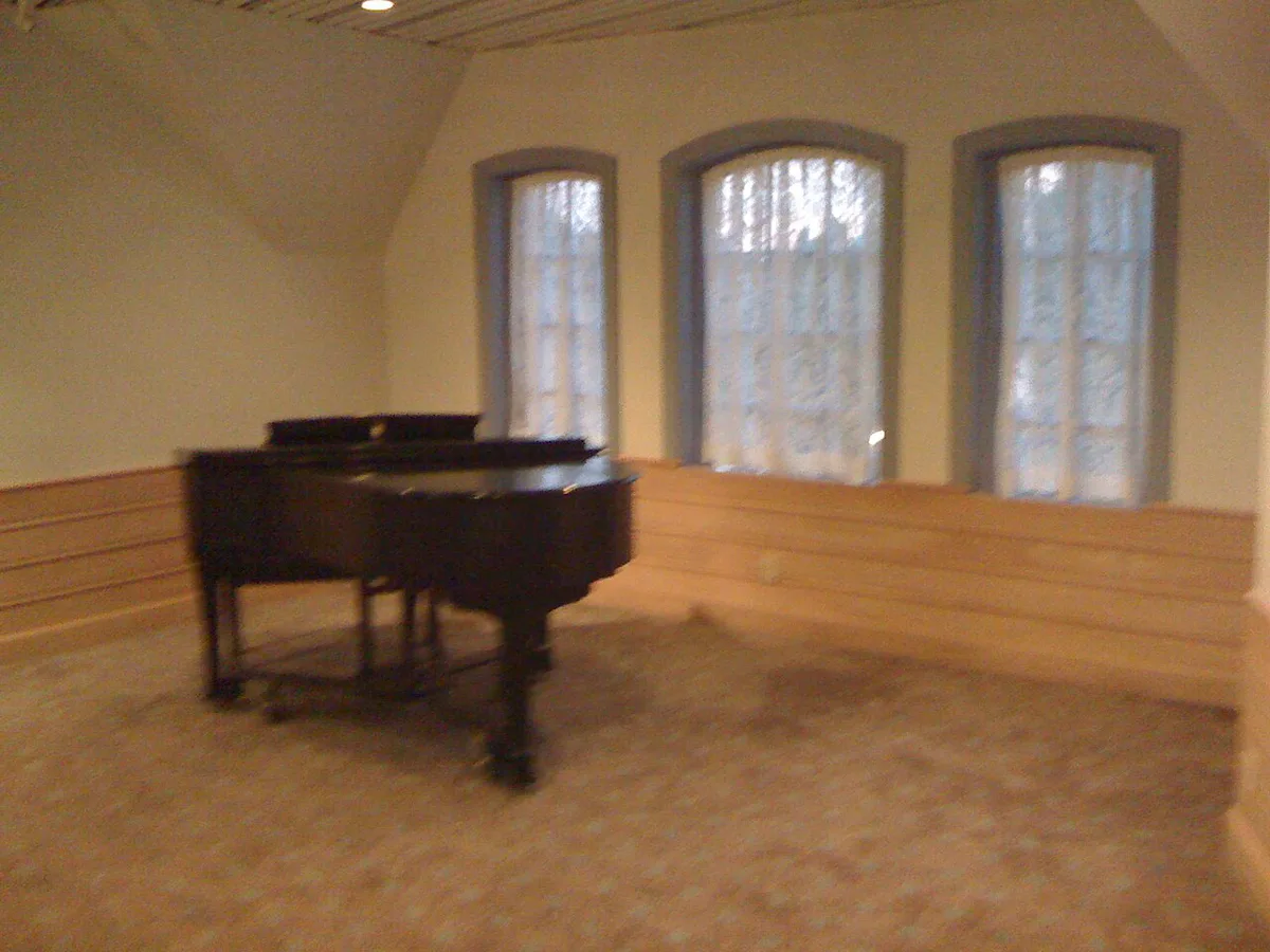 Norway Pavilion VIP Suite (4017484507) — 2
