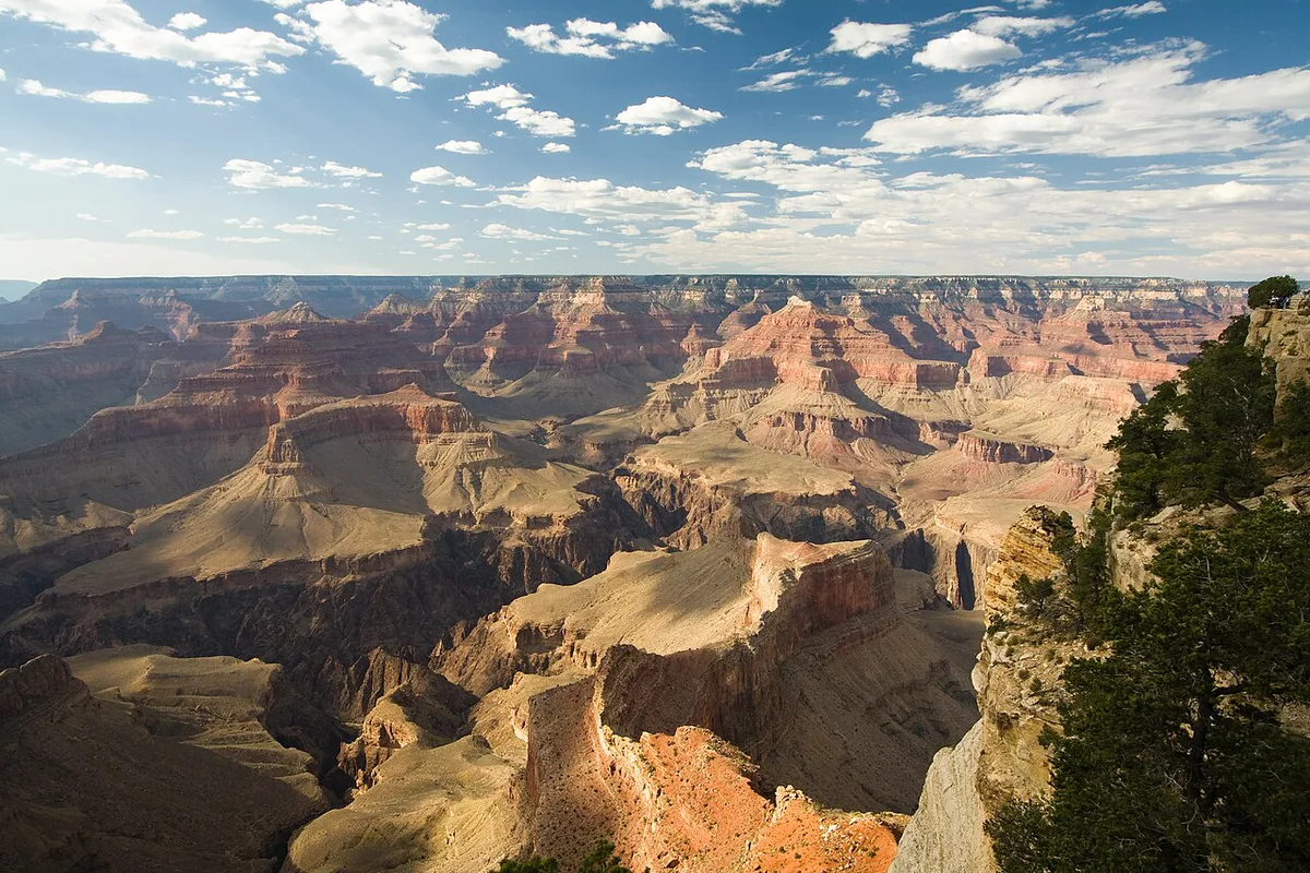 Family viewpoint on the Grand Canyon South Rim — 2
