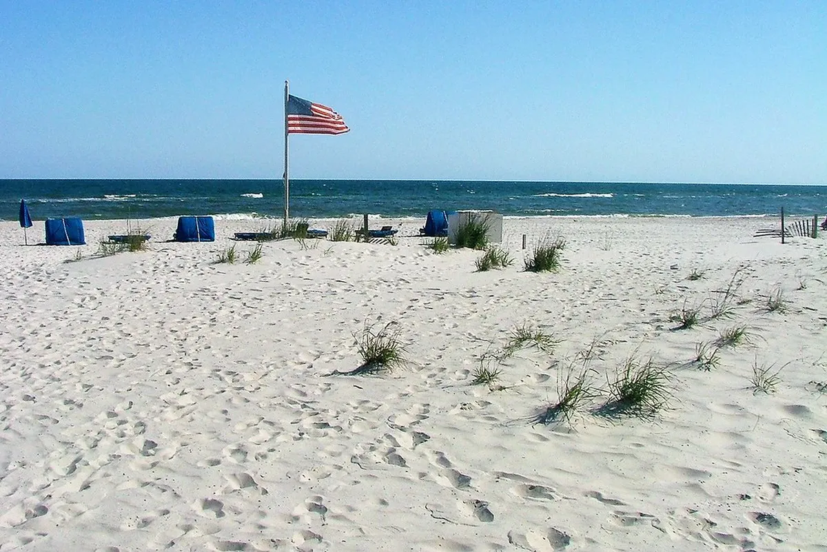 The 6 Best Beaches in Gulf Shores for Kids in Gulf-Shores