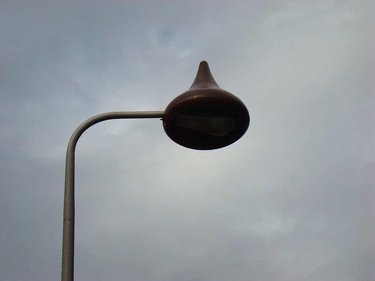 Chocolate Kiss streetlight Hershey PA — 1