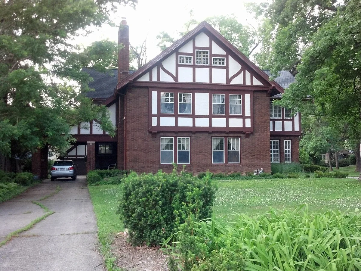Fort Wayne  Indiana - June 2014 - Katjusa Cisar 02 — 1