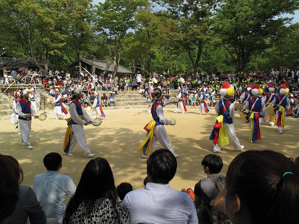 Tightrope performer entertaining visitors at the Korean Folk Village — 1