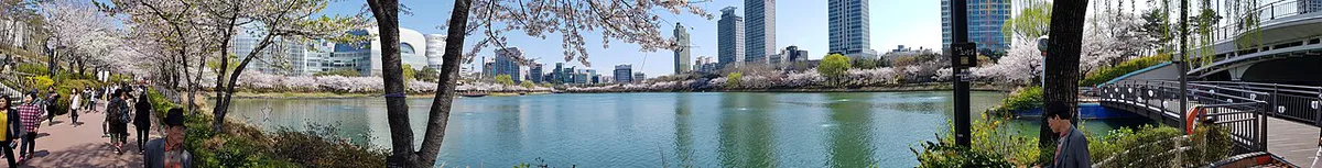 Magic Island castle at Lotte World on Seokchon Lake, Seoul — 2