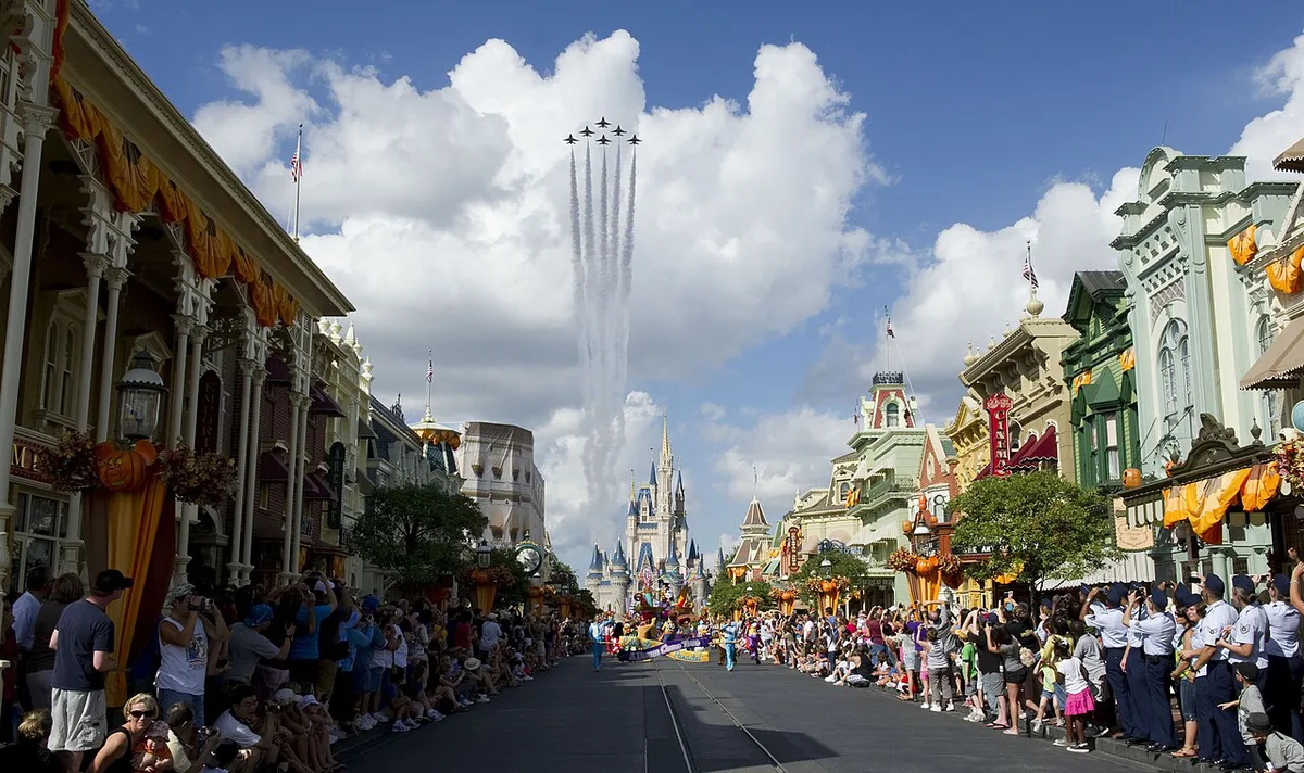 Thunderbirds Flyover Cinderella Castle — 2