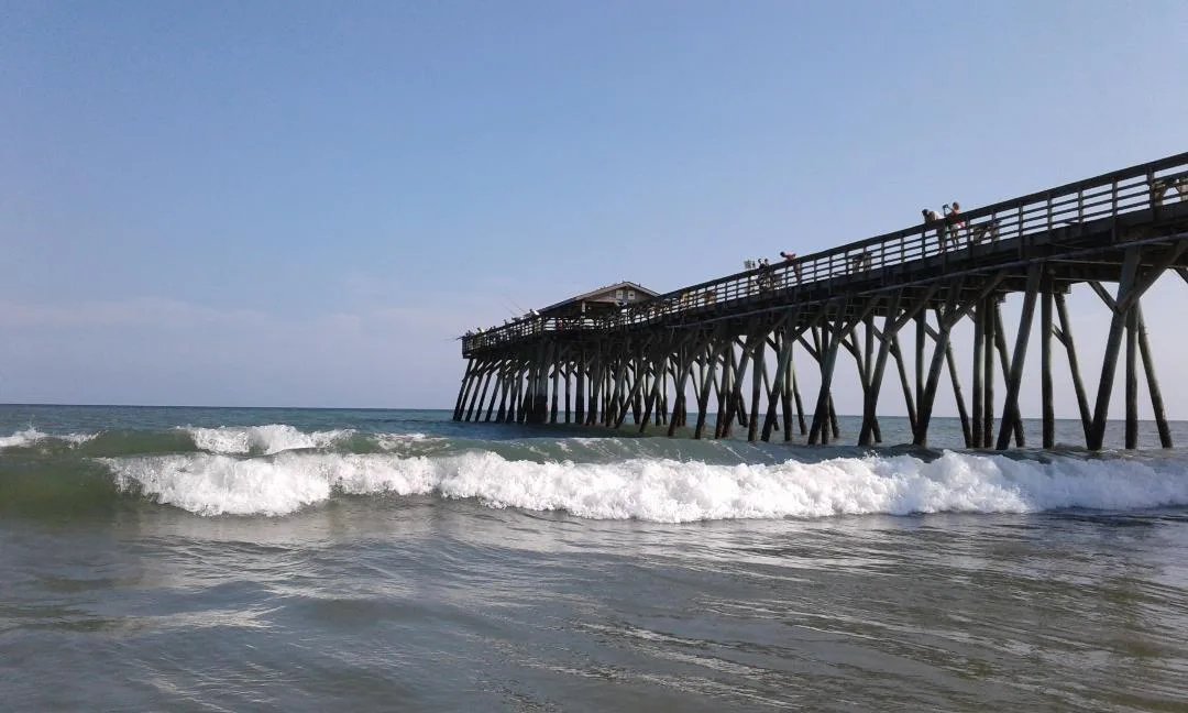 Myrtle Beach boardwalk and SkyWheel along the South Carolina shoreline — 1