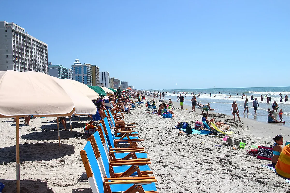 Myrtle Beach boardwalk and SkyWheel along the South Carolina shoreline — 2