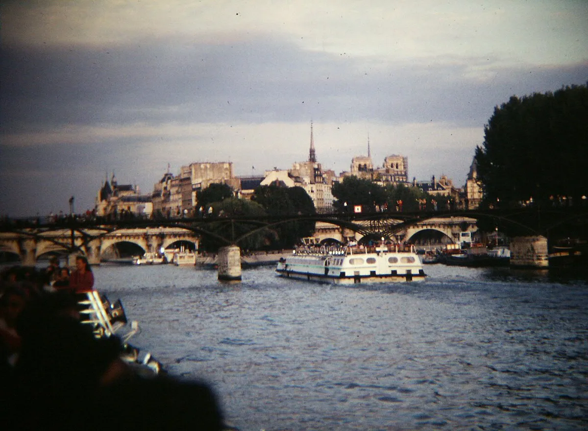 Paris Seine River Cruise Boat (9811842213) — 1