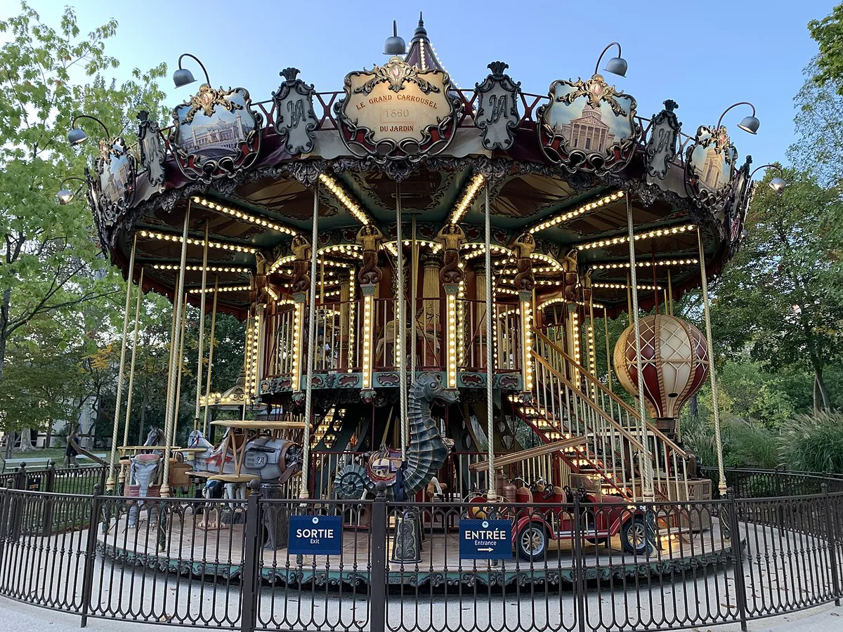 Paris - Jardin d'Acclimatation - Carousel (2020) — 2