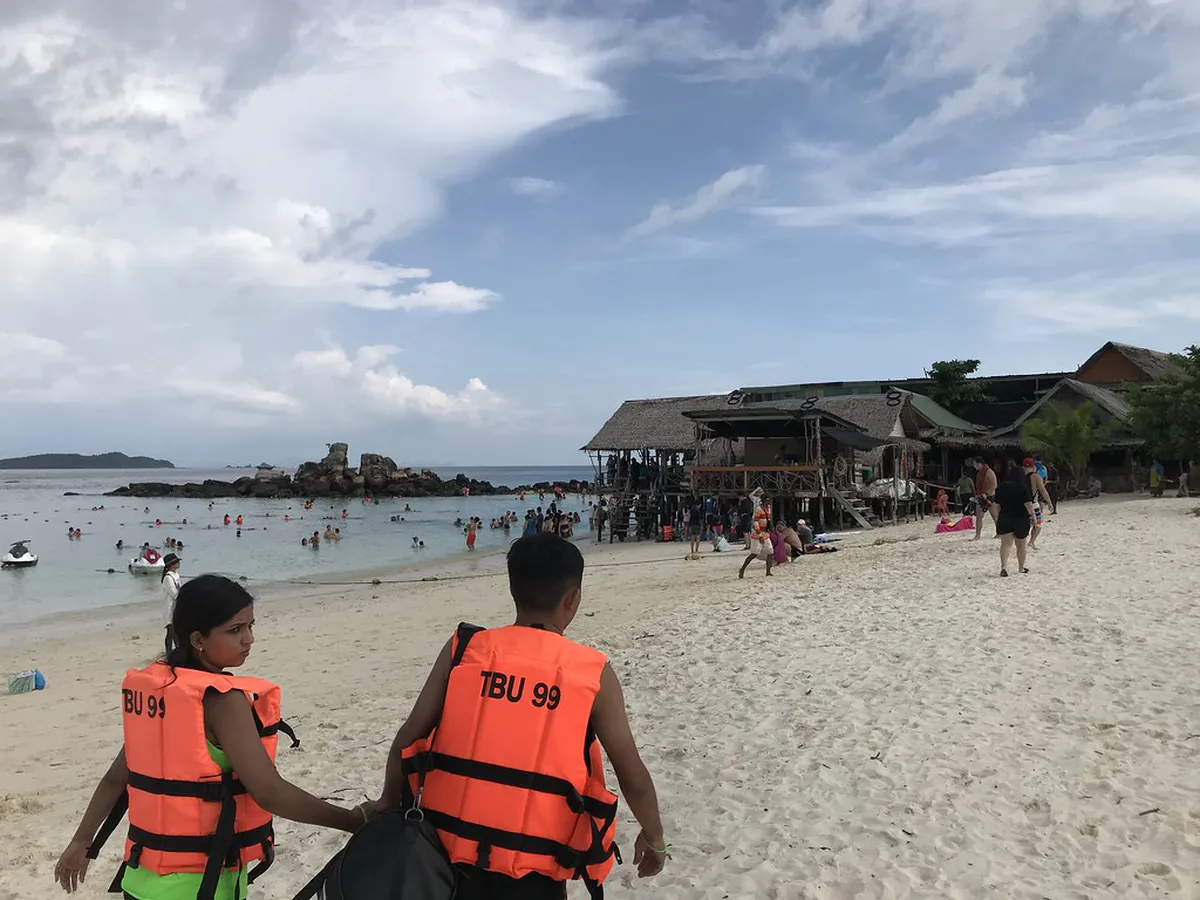 Toddler-Friendly Activities: Animal Encounters, Indoor Play, and Day Trips in Phuket