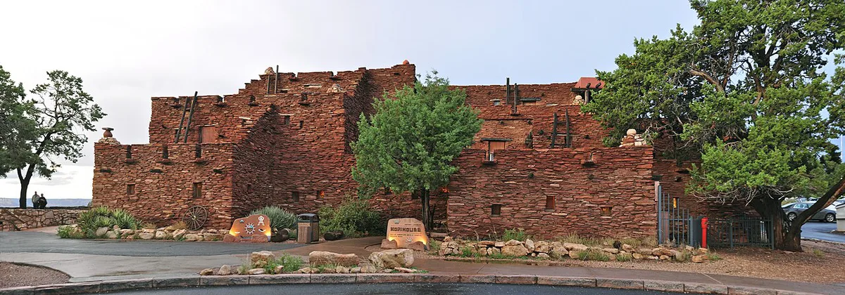 1017 Hopi House Grand Canyon South Rim (5576074076) — 1