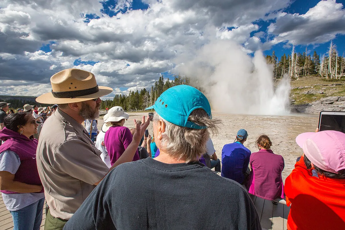 Visitors enjoy Geyser Basin (Yellowstone NP) (3ceba334-1dd8-b71b-0b07-24c85119aefe) — 2