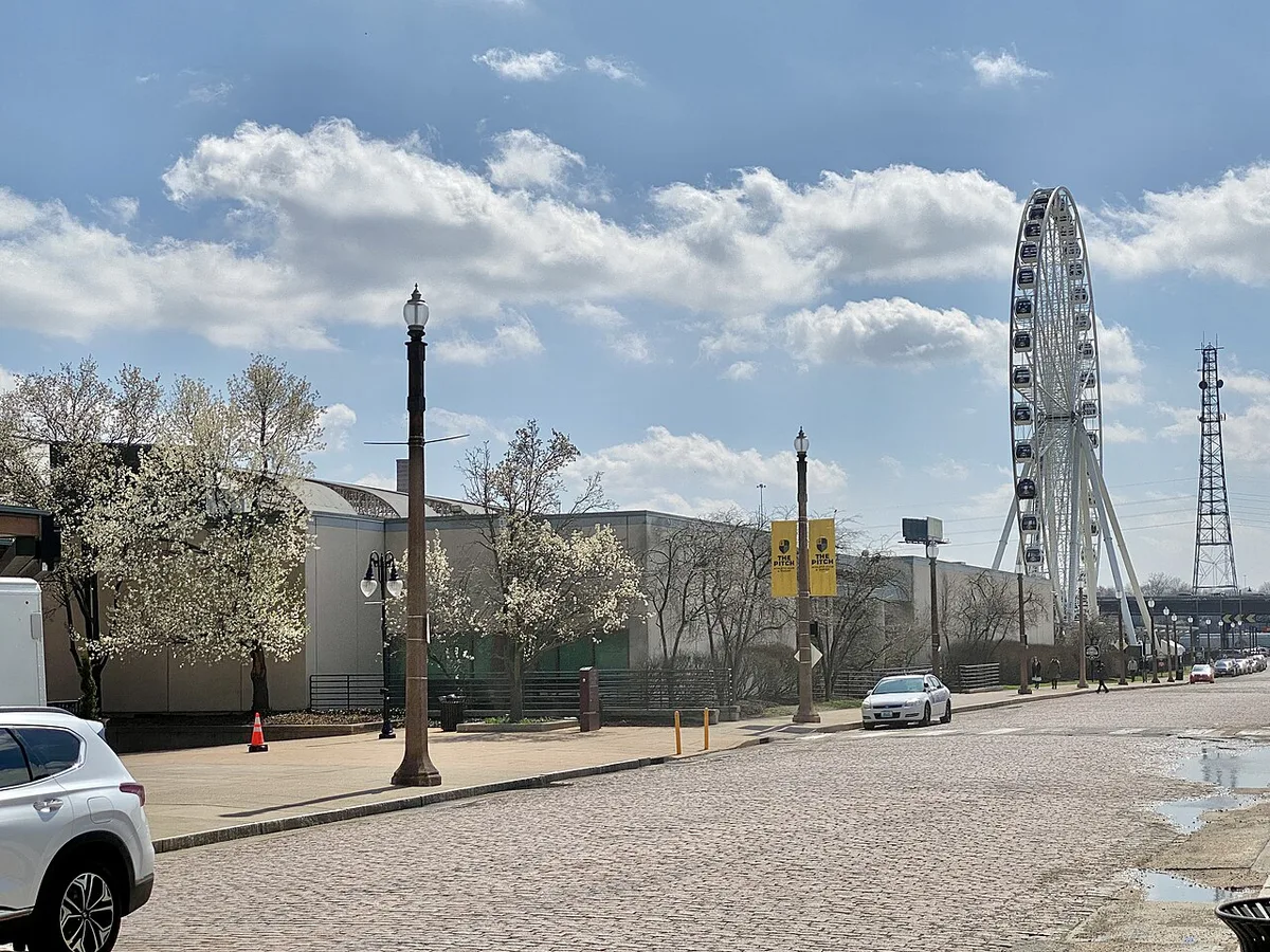 Gateway Arch rising above the St. Louis skyline and riverfront — 2