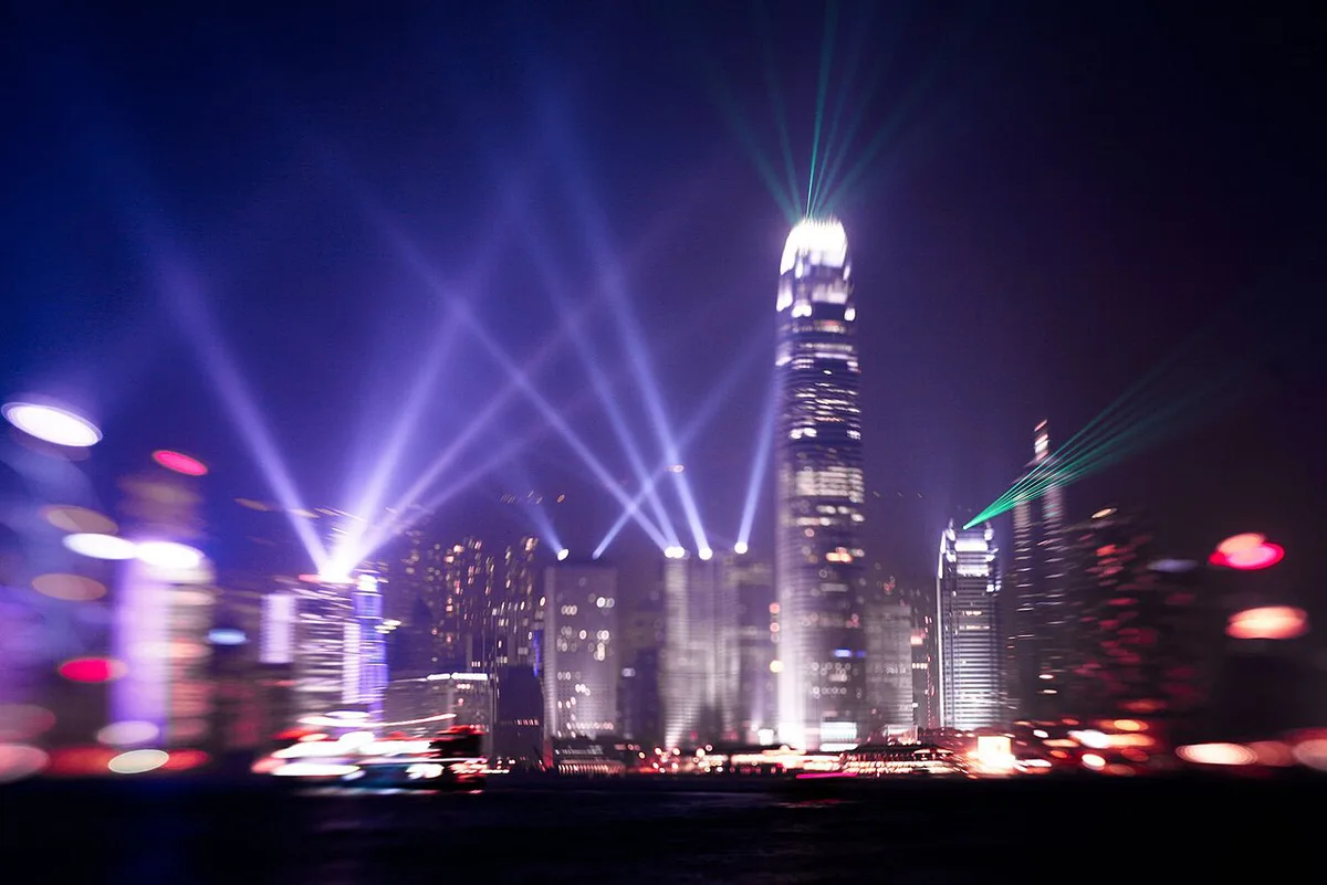 Hk-Symphony of Lights 3420 — 2